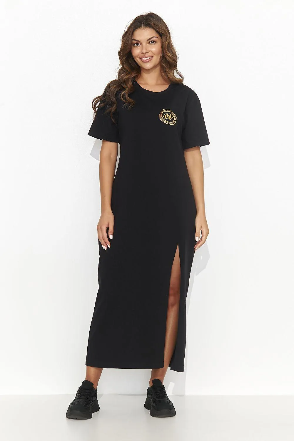 Elegant Black Maxi Sweater Dress with Artistic Appliqués