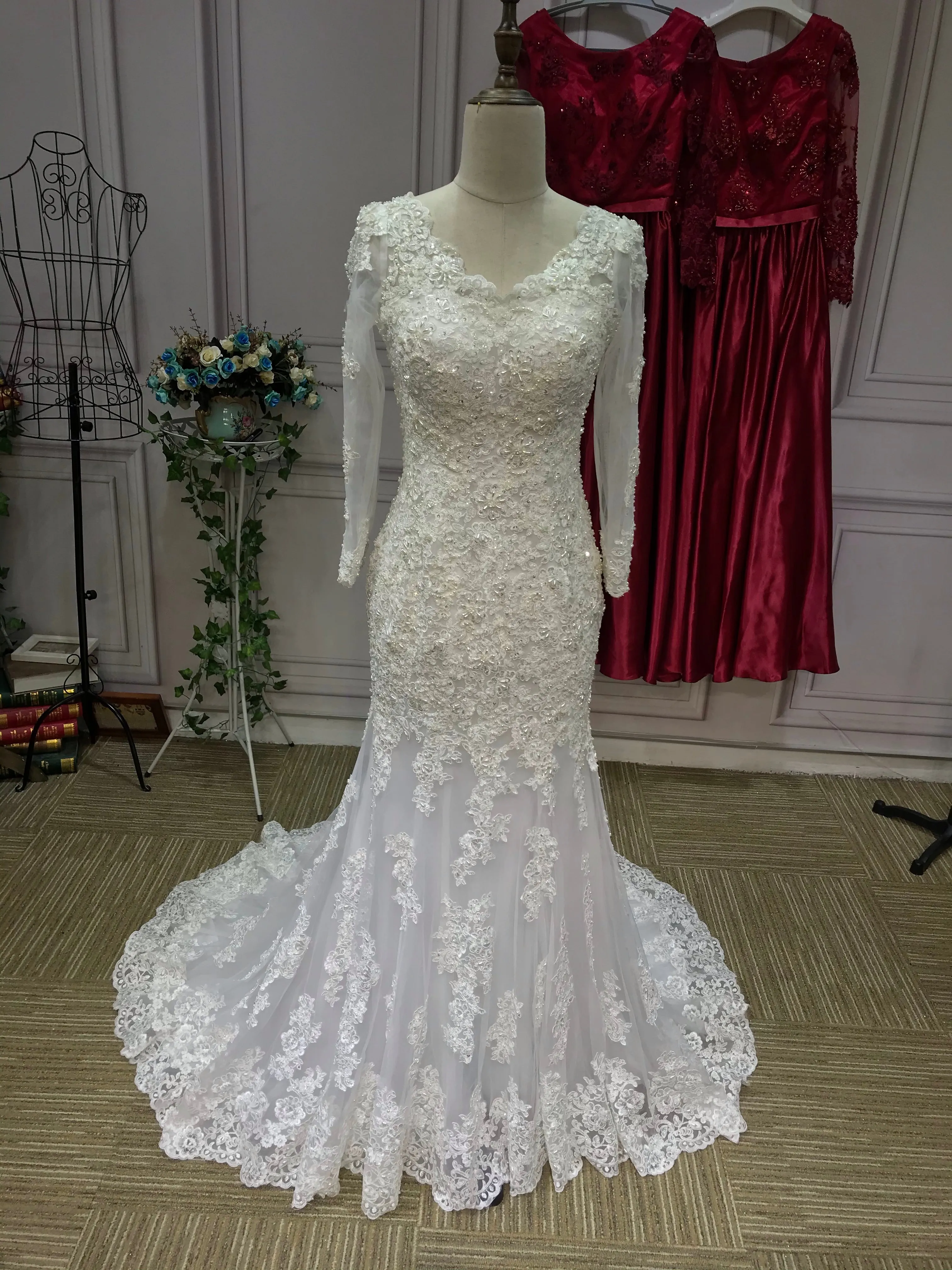 Gorgeous long sleeves alecon lace mermaid wedding dress 2021 #112207